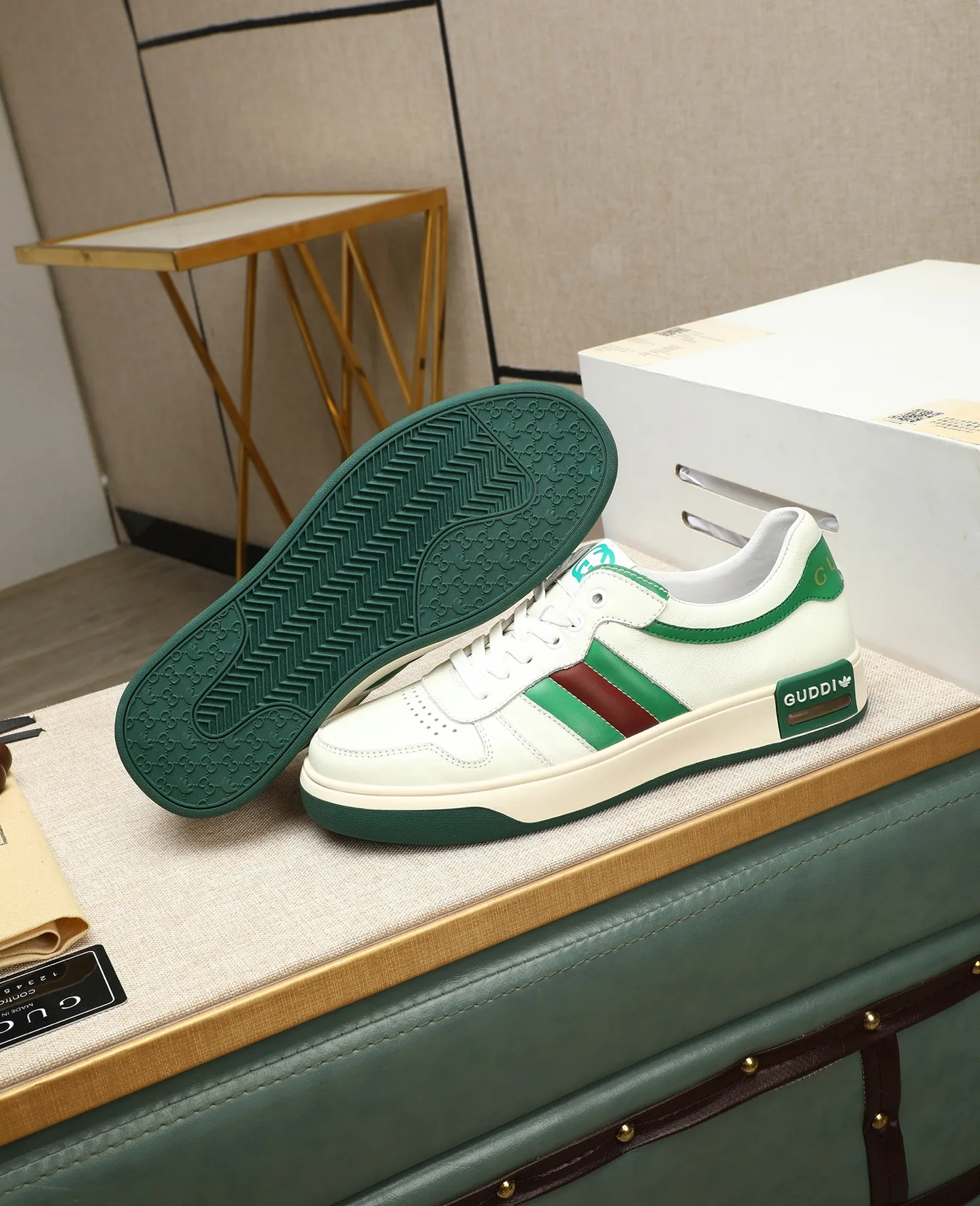 Men's men's shoes 💰440 GUCCI🔍🔍The latest model is on sale at the same time at the counter. Original calfskin imported from Italy, genuine leather lining, (high-end, noble, and classy) with exquisite workmanship. Sole: Original sole provided by the original factory, ⚠Exclusive double-layer movable molded sole super comfortable⚠, real shot 🎬The real thing is better🔍🔍"High quality·Follow the order" Code number 38-44